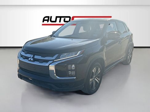 Used 2021 Mitsubishi Outlander Sport SE image 3