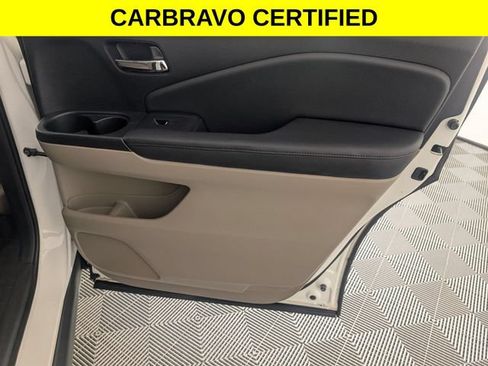 Used 2019 Honda Pilot Touring image 34