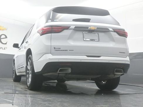 Used 2023 Chevrolet Traverse Premier w/ LPO, Floor Liner Package AWD/4WD image 55