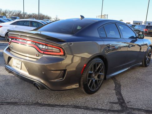 Used 2019 Dodge Charger Scat Pack w/ Plus Group image 4