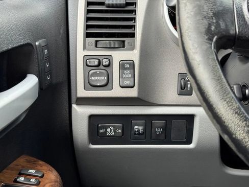 Used 2013 Toyota Tundra Limited w/ Memory Pkg AWD/4WD image 30