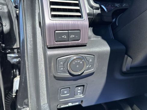 Used 2021 Ford F250 Limited image 15