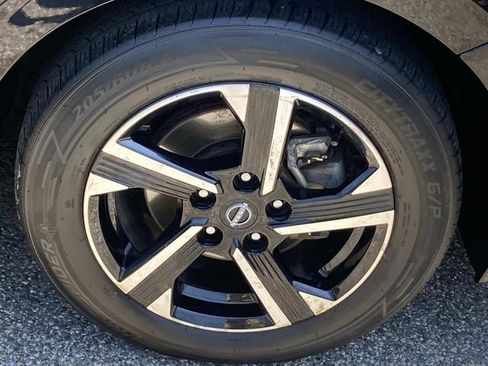 Used 2024 Nissan Sentra SV w/ Trunk Package FWD image 28