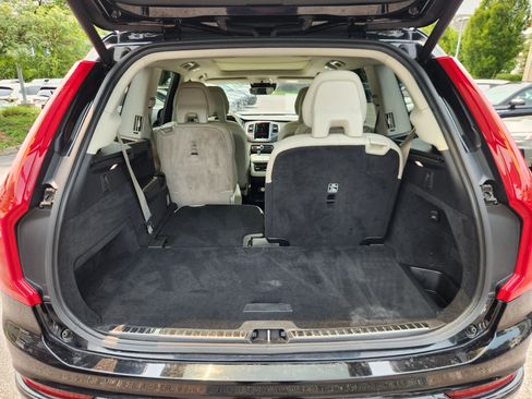 Used 2020 Volvo XC90 T6 Momentum AWD/4WD image 21