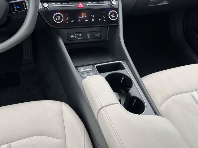 Used 2024 Hyundai Sonata SEL FWD image 14