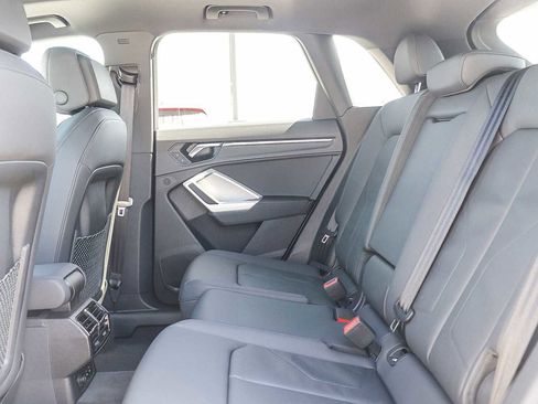 Used 2025 Audi Q3 2.0T Premium w/ Convenience Package image 18