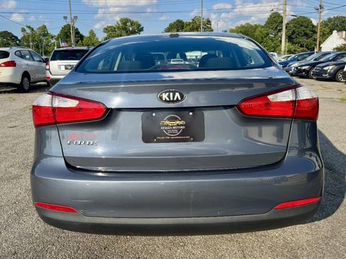 Used 2016 Kia Forte LX FWD image 4