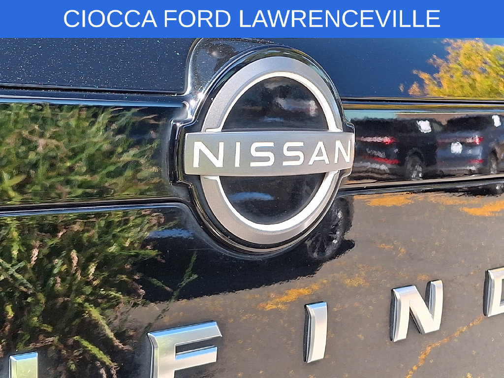 Used 2023 Nissan Pathfinder SL AWD/4WD image 32