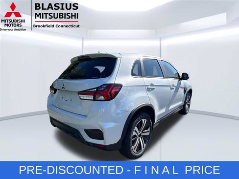 Used 2025 Mitsubishi Outlander Sport ES AWD/4WD image 9