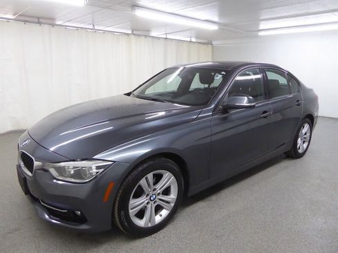 Used 2016 BMW 328i xDrive Sedan image 3