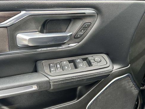 Used 2025 RAM 1500 Laramie image 17