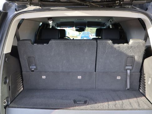 Used 2020 Chevrolet Tahoe LT image 12