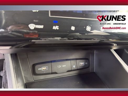 Used 2024 Hyundai Tucson Limited image 27