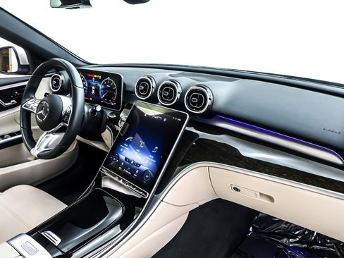 Used 2023 Mercedes-Benz C 300 Sedan image 17