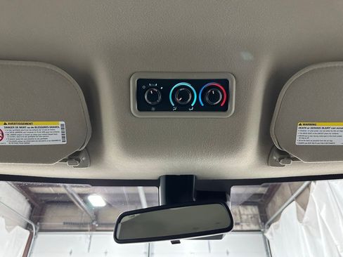 Used 2025 Chevrolet Express 3500 LT w/ LT Preferred Equipment Group image 29