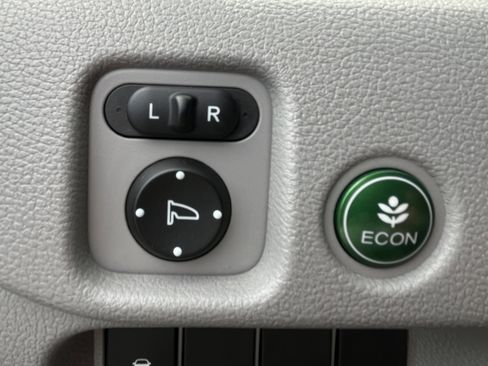 Used 2018 Honda Pilot EX-L image 32
