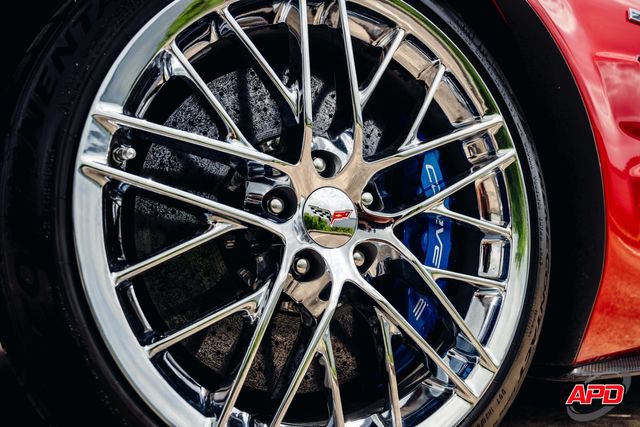 Used 2009 Chevrolet Corvette ZR1 w/ Preferred Equipment Group RWD image 3