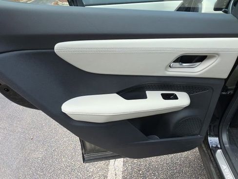 Certified 2024 Nissan Ariya FWD image 13