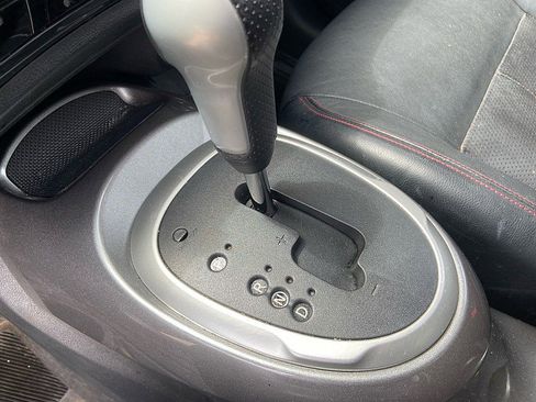 Used 2014 Nissan Juke SL AWD/4WD image 11