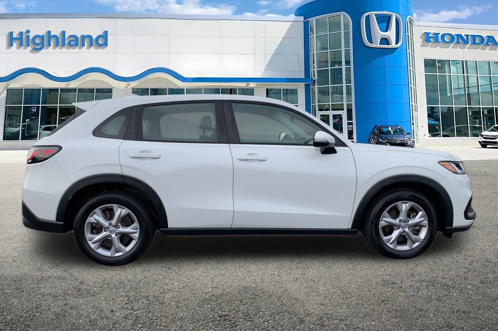 Certified 2024 Honda HR-V LX image 6