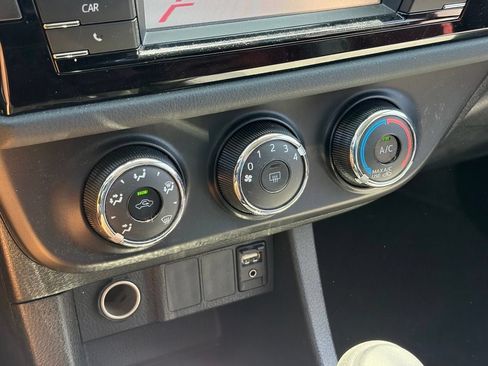 Used 2016 Toyota Corolla L FWD image 9