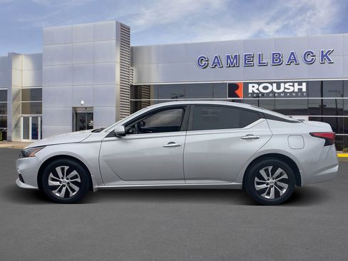 Used 2022 Nissan Altima 2.5 S FWD image 3