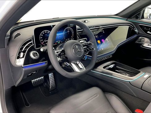 New 2026 Mercedes-Benz E 53 AMG e 4MATIC Sedan image 8