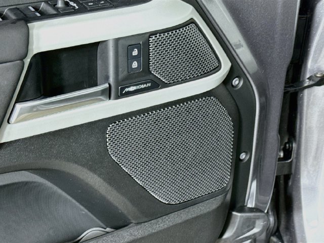 Certified 2024 Land Rover Defender 110 S AWD/4WD image 21