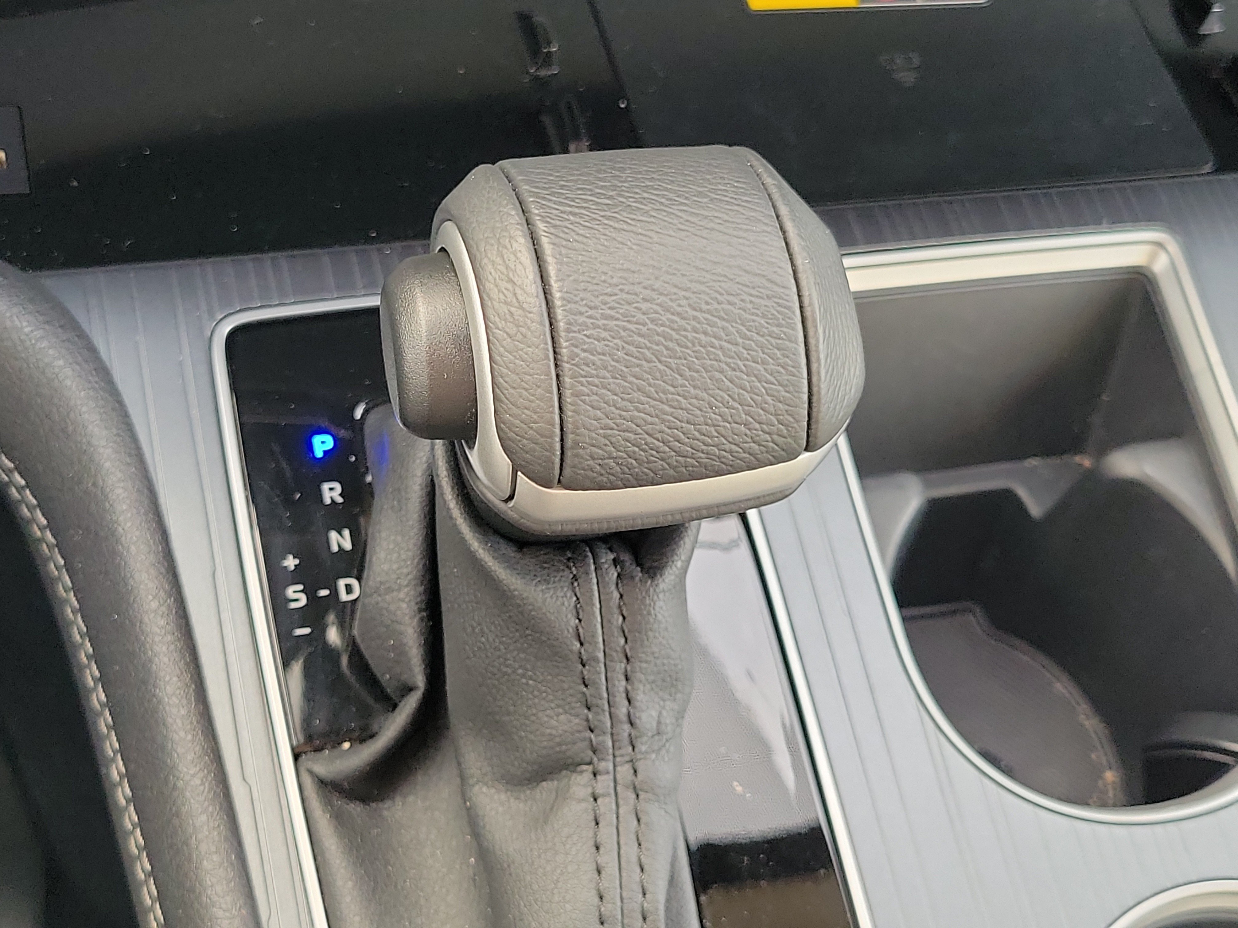 Used 2026 Toyota Sienna XLE FWD image 21