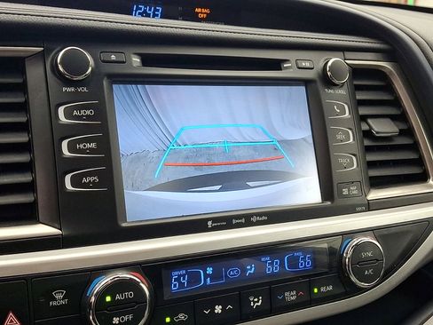 Certified 2018 Toyota Highlander XLE AWD/4WD image 15
