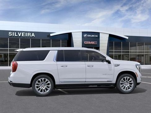 New 2026 GMC Yukon XL Denali w/ Denali Reserve Package AWD/4WD image 5