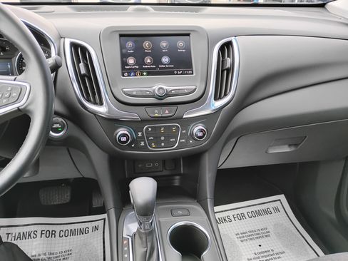 Used 2024 Chevrolet Equinox LT FWD image 8