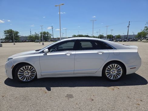 Used 2013 Lincoln MKZ FWD image 14