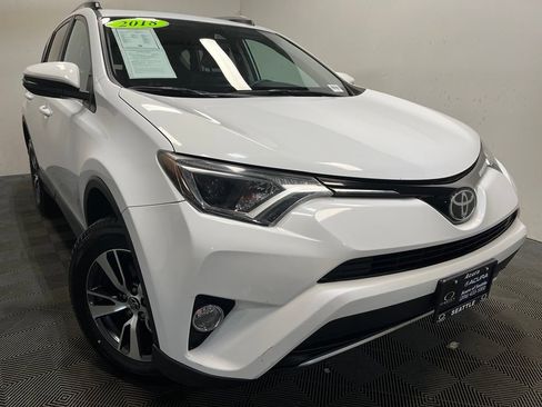 Used 2018 Toyota RAV4 XLE w/ Plus Extra Value Package AWD/4WD image 1