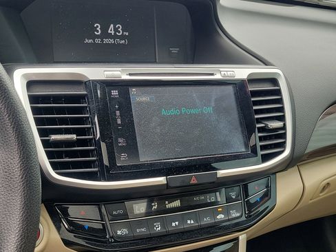 Used 2017 Honda Accord EX image 24