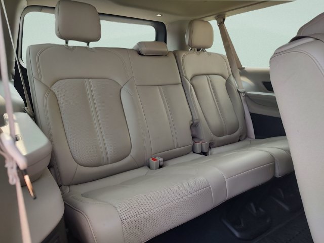 Used 2024 Jeep Wagoneer L Series II w/ Flexible Seating Group RWD image 29