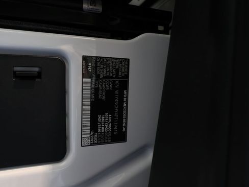 Used 2023 Mercedes-Benz Sprinter 2500 image 33