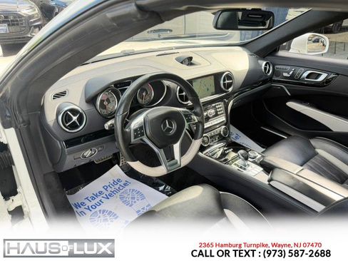 Used 2015 Mercedes-Benz SL 550 w/ White Arrow Edition image 13