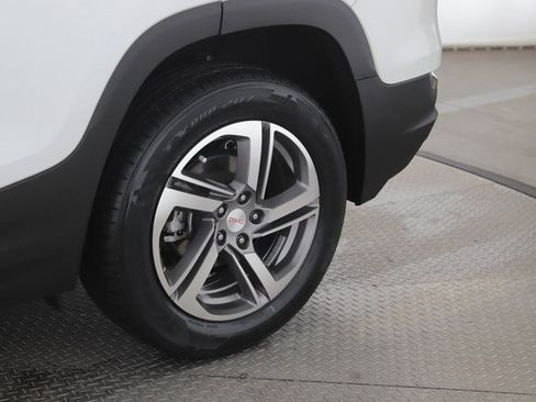 Used 2021 GMC Terrain SLT w/ LPO, Bright Accent Package image 14