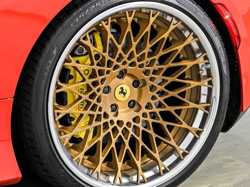 Used 2022 Ferrari F8 Tributo RWD image 16