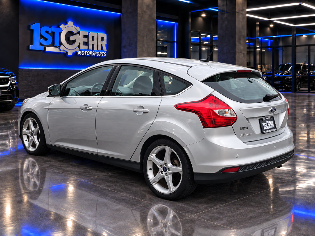 Used 2014 Ford Focus Titanium FWD image 8