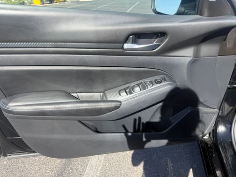 Used 2025 Nissan Altima 2.5 SV FWD image 26