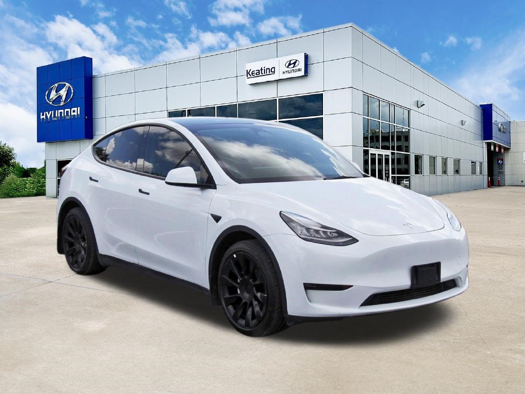 Used 2023 Tesla Model Y Long Range AWD/4WD image 3