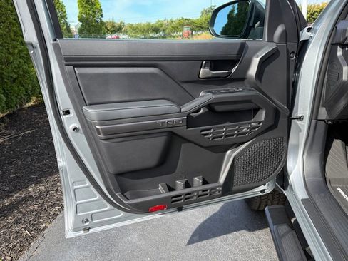 New 2025 Toyota Tacoma TRD Off-Road image 12