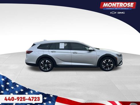 Used 2019 Buick Regal Preferred w/ Sights and Sounds Package AWD/4WD image 6