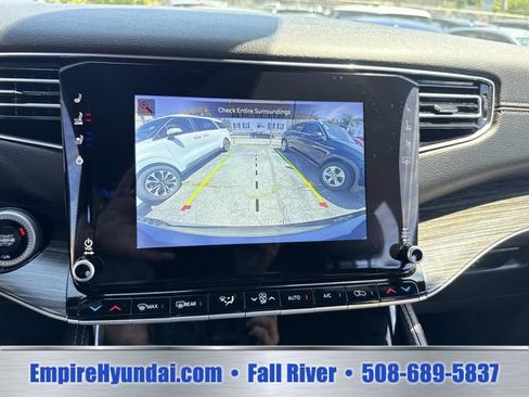 Used 2024 Jeep Wagoneer L Series II w/ Flexible Seating Group AWD/4WD image 25