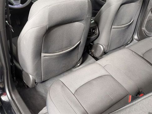 Used 2019 Chevrolet Malibu LT image 26