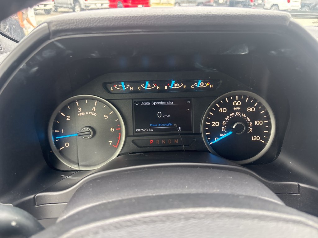 Used 2017 Ford F150 XLT w/ Equipment Group 302A Luxury AWD/4WD image 19