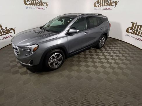 Used 2020 GMC Terrain SLT w/ LPO, Floor Liner Package FWD image 4