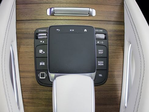 Used 2026 Mercedes-Benz GLS 580 4MATIC image 33